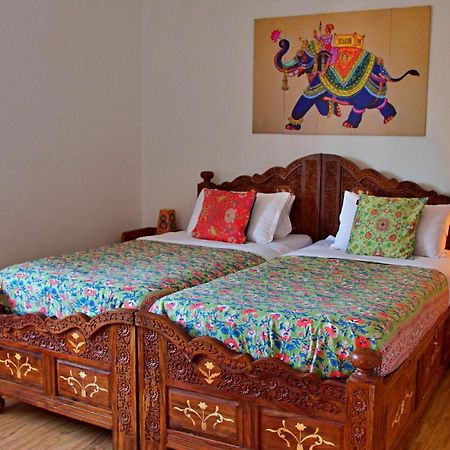 Jasmin Villa Hampi Bagian luar foto