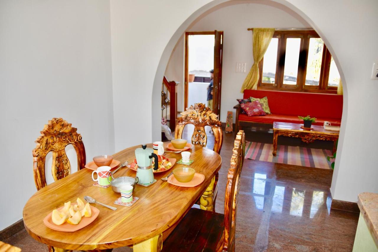 Jasmin Villa Hampi Bagian luar foto